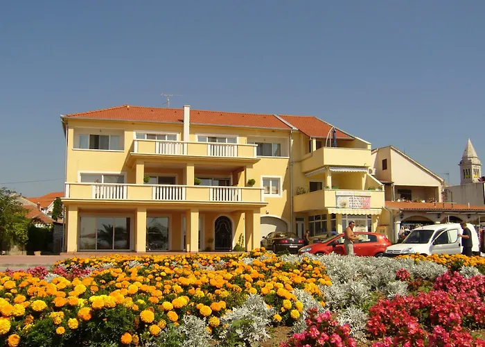 Apartman Riva *